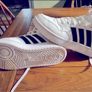 Women’s Adidas basketball sneakers 8.5 worn maybe 4 times but never outdoors.